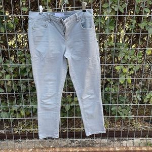 Ann Taylor Loft Skinny Crop Pants- Gray